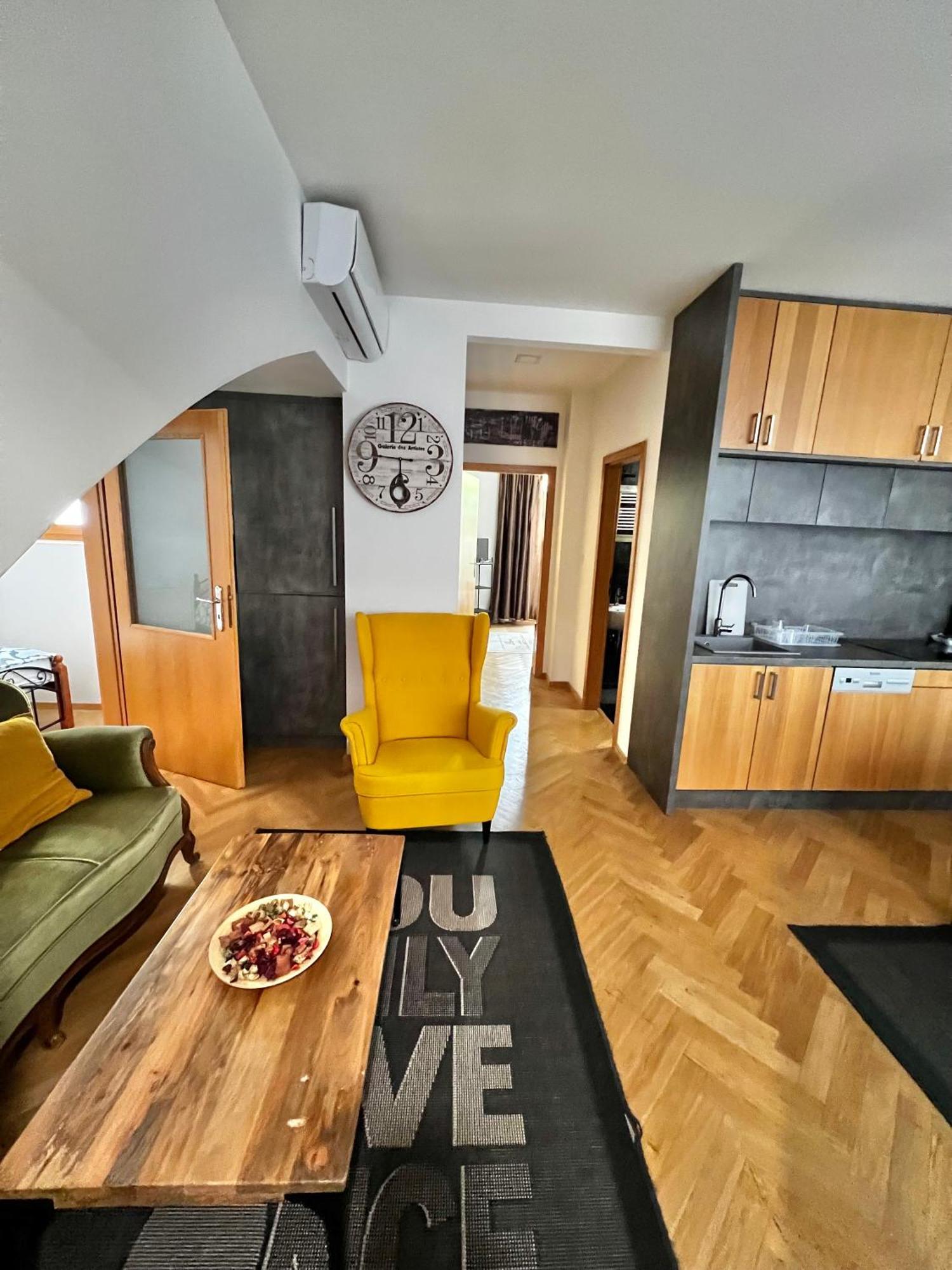Appartamento Old Town - Terrace & Parking Praga
